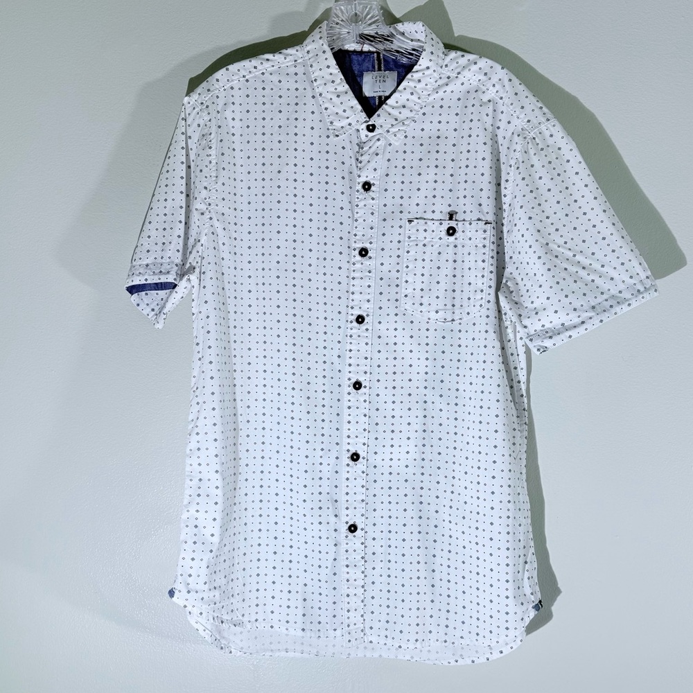 Lot of 2  Men's Button Down Shirts Size L Burgundy and White 100% Cotton